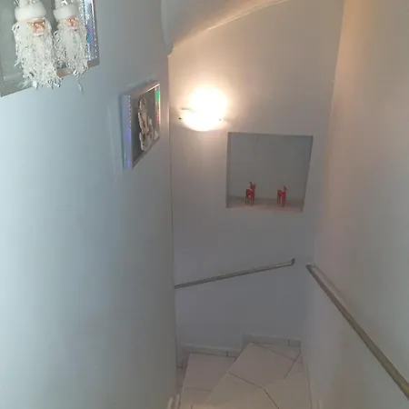 Two Storey House Apartamento